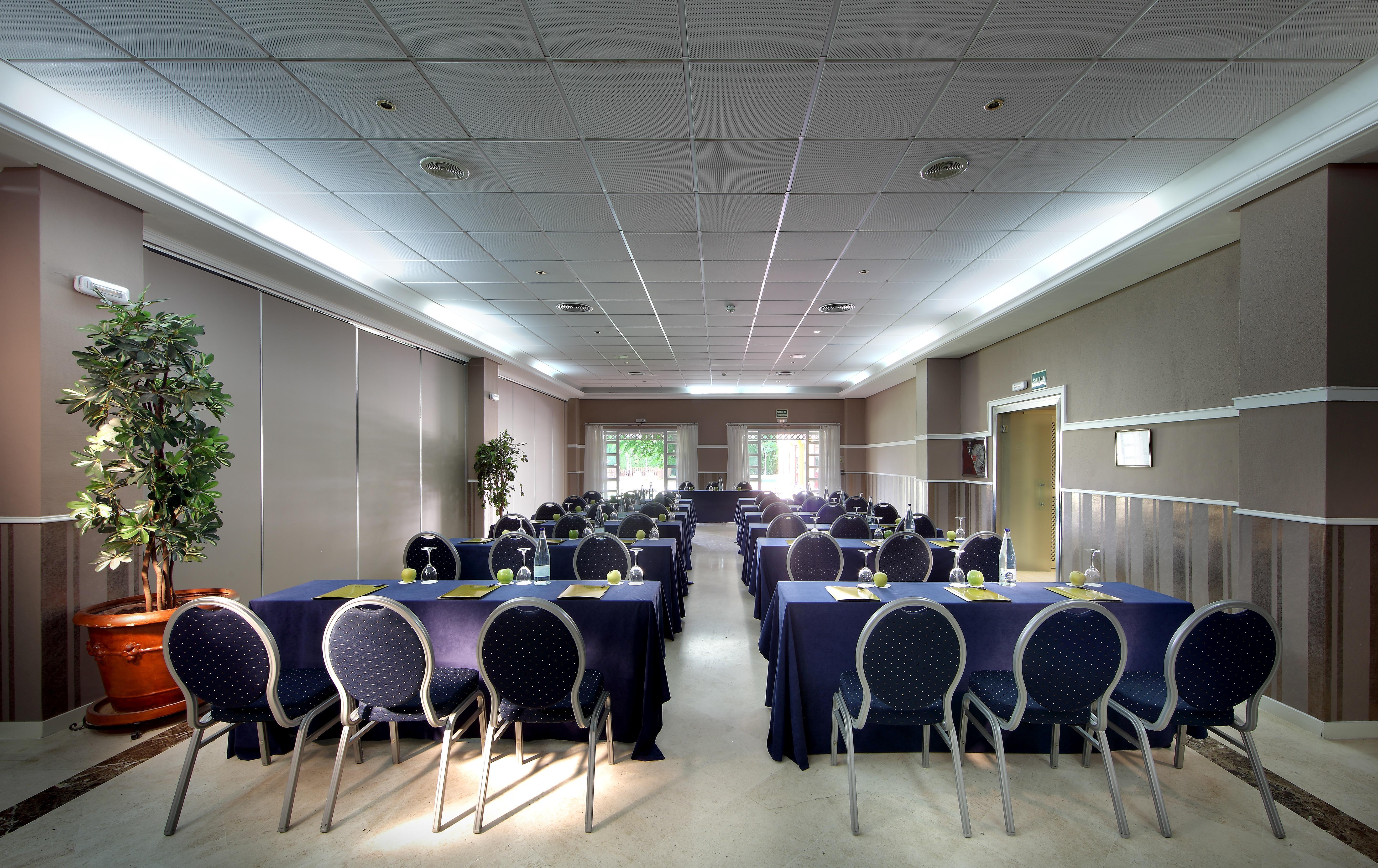 Exe Gran Hotel Solucar Sanlúcar la Mayor Екстериор снимка